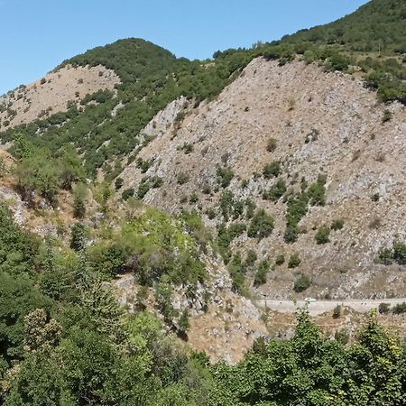 La Casetta Di Anna Villalago Εξωτερικό φωτογραφία