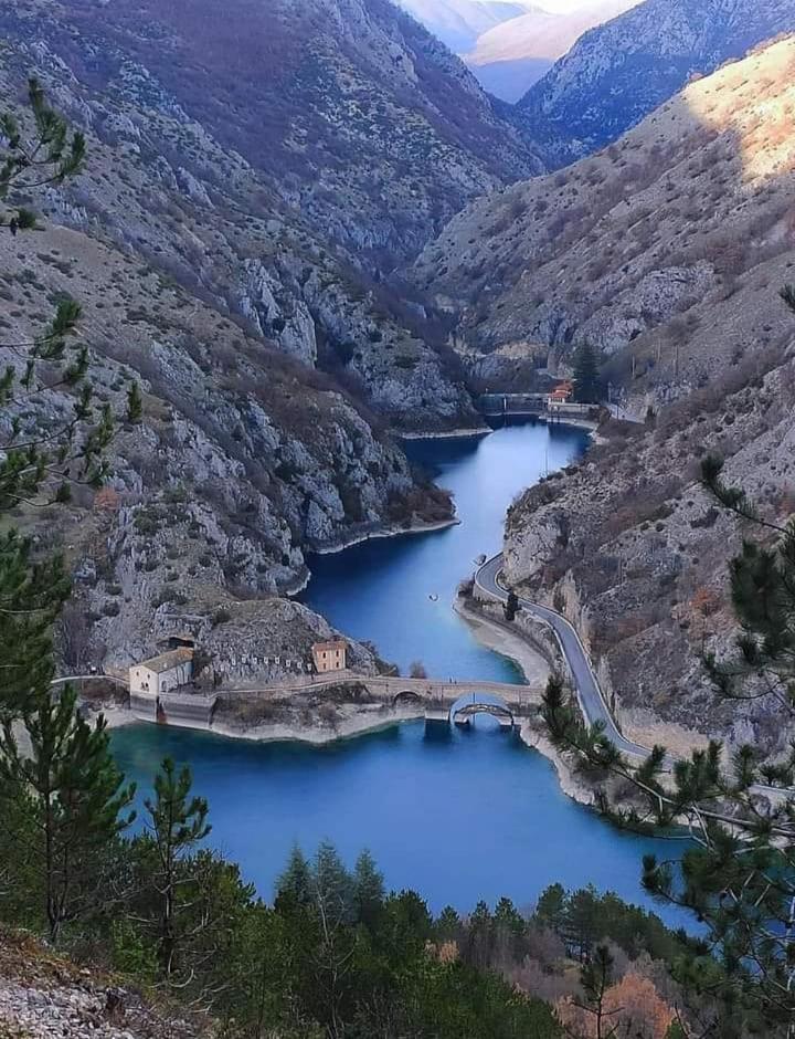 La Casetta Di Anna Villalago Εξωτερικό φωτογραφία